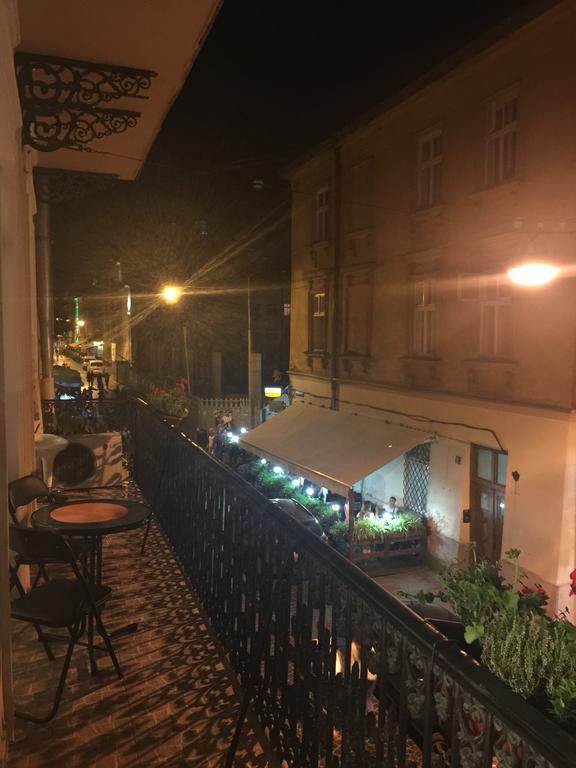Virmenska Apartment Lviv Ngoại thất bức ảnh